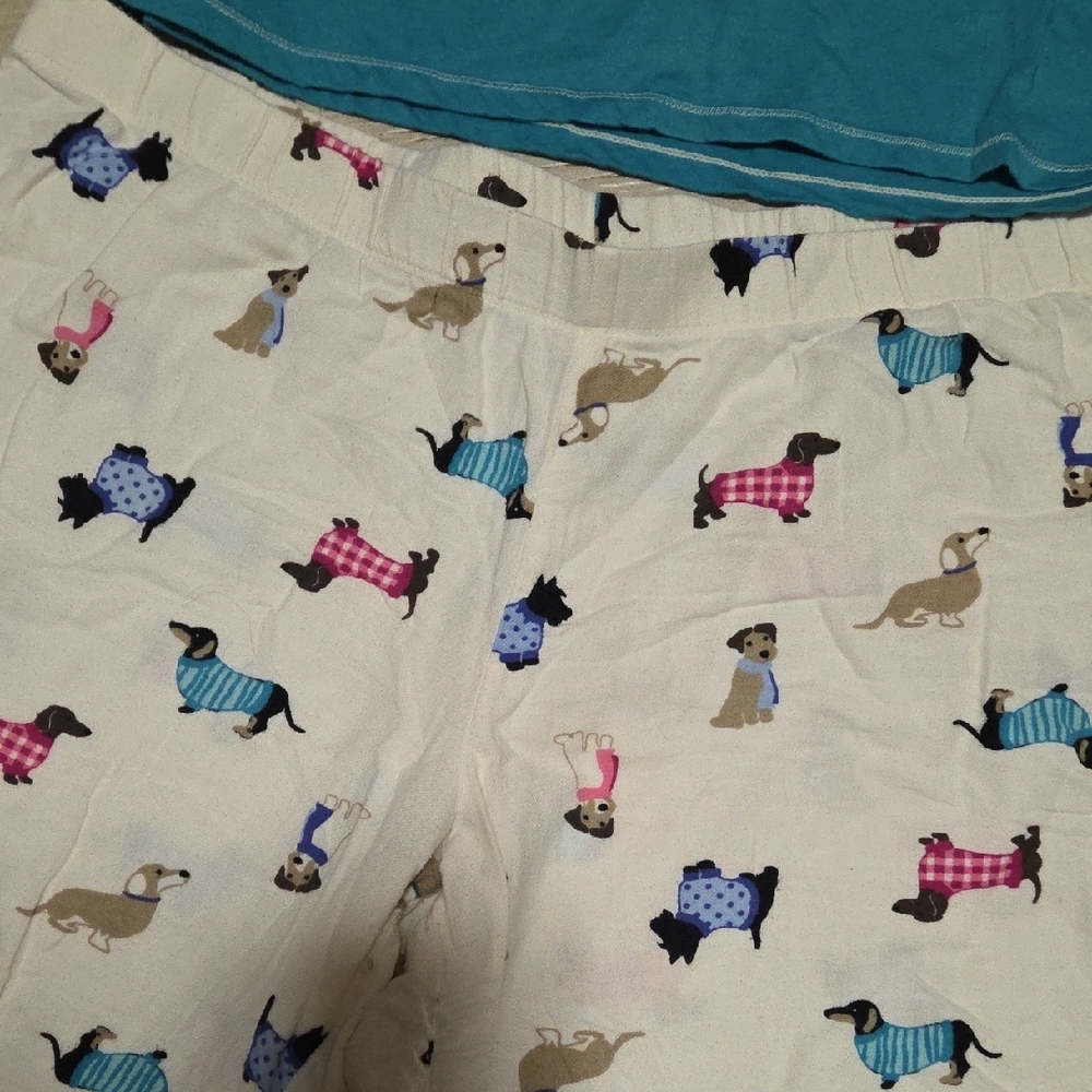 Women's XL Pajama Set with Turquoise Top and White Bottom with Puppy Print - Picture 2 of 4